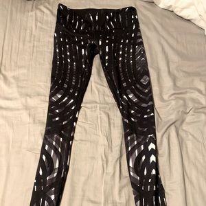 Lululemon Black and White Leggings